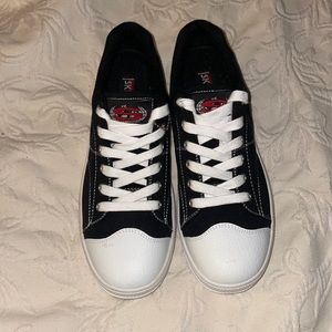 Roadies Platformed Skechers. Womens size 9. Brand new never worn.